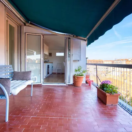 Spacious Penthouse With Panoramic Terrace - 20 Minutes From San Siro & Duomo Apartment Milan
