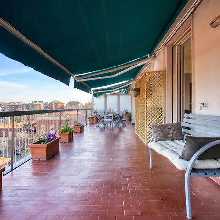 Spacious Penthouse With Panoramic Terrace - 20 Minutes From San Siro & Duomo * Milan