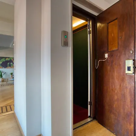 Spacious Penthouse With Panoramic Terrace - 20 Minutes From San Siro & Duomo Apartment